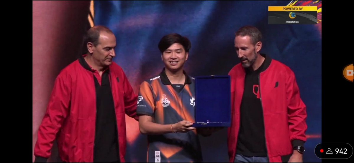 lani_noble's tweet photo. Congrats Demonkite for being Best Jungler and Season 12 Regular Season MVP - MLBB Malaysia. We are proud of you 💙 https://t.co/weBNmE1G5y