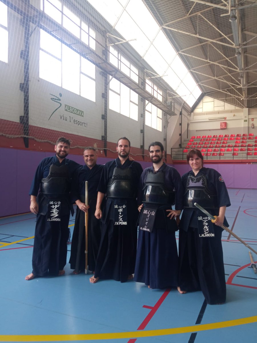 ayto_alboraya's tweet photo. 🤺 El Club de Kendo Makoto Shin Kai Alboraia comença la seua 15a temporada d'entrenaments per al curs 23-24

📍 En la Ciutat de l'Esport https://t.co/BLSXpFkfMB