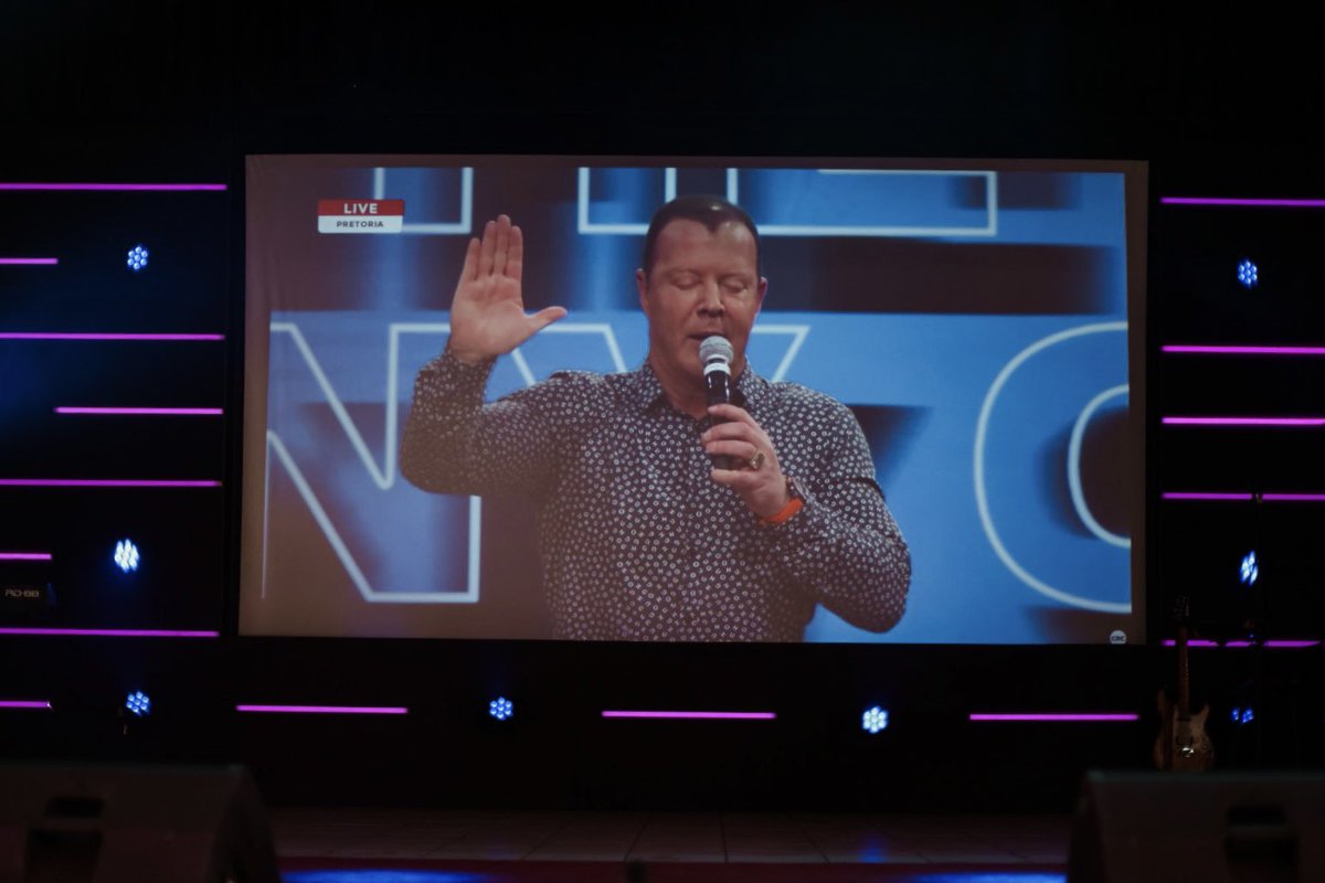 “God says you do not have to be like this!
Your life could be better, you can make choices, you don’t have to! 
God’s got so much more for you”
- Pastor Rick Godwin

Lord we refuse to settle for less than total victory!

🙌
