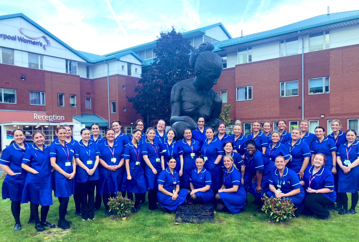 A big welcome to the midwives who have chosen to complete their preceptorship @LiverpoolWomens We are so pleased to welcome you as midwives. #MakingADifference #preceptorshipmatter #proudtobealwhmidwife @AlisonLMurray @perlauaur