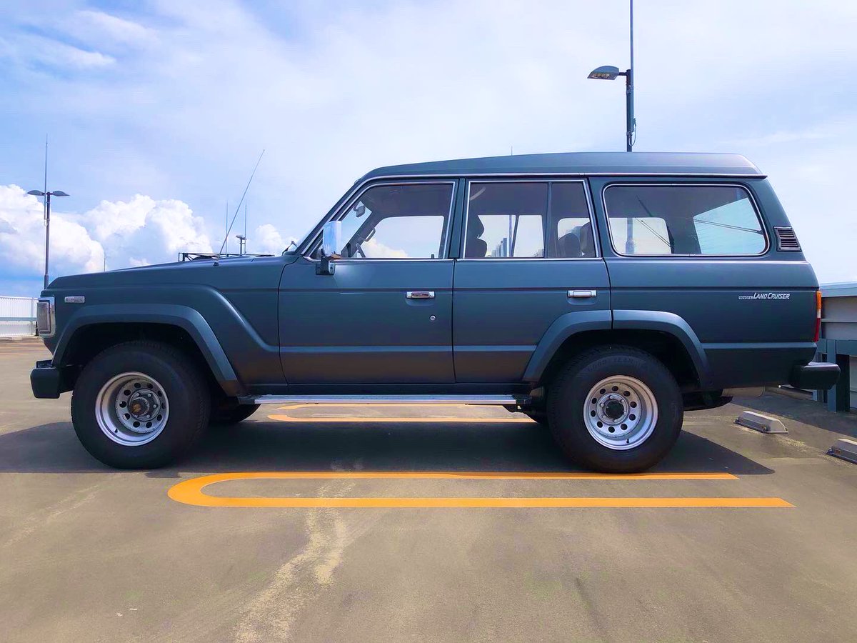 OsakaTarkey's tweet photo. ＊＊　セールスポイント　＊＊
特色マットグレー・カー���ビ付き・ETC・エンジン良好・旧車・エアコン効き良・純正マフラー新品・オイル漏れ修復済み・車検令和6年4月まで・バックカメラ相談で装着可能・適宜車両相談可能・車両確認可
【車両状態】　外装全塗装済み https://t.co/DcScChguNx