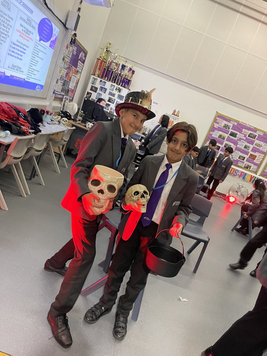 There appears to be some spooky goings-on in Performing Arts this week! The journey to #BlyManor...🎭💀🪦 #Determination #TeamYear7 <a href="/DCOPerfArts/">DCO Performing Arts Faculty</a>