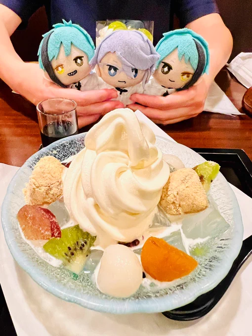 秋の味覚研修やった 柿うめ〜 柿うますぎたのでスーパーで柿買って帰った 柿サイコ〜〜〜 そのうち梨も食べよ