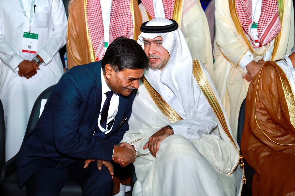 shahidsiddiqui's tweet image. @mnreindia   Union Minister R.K. Singh   @OfficeOfRKSingh participates in #MENA #ClimateWeek . Middle East and North Africa #ClimateWeek2023 is taking place in #Riyadh from Oct. 8-12 to enable low-carbon, #Climate -resilient development in the region and promote collaboration…