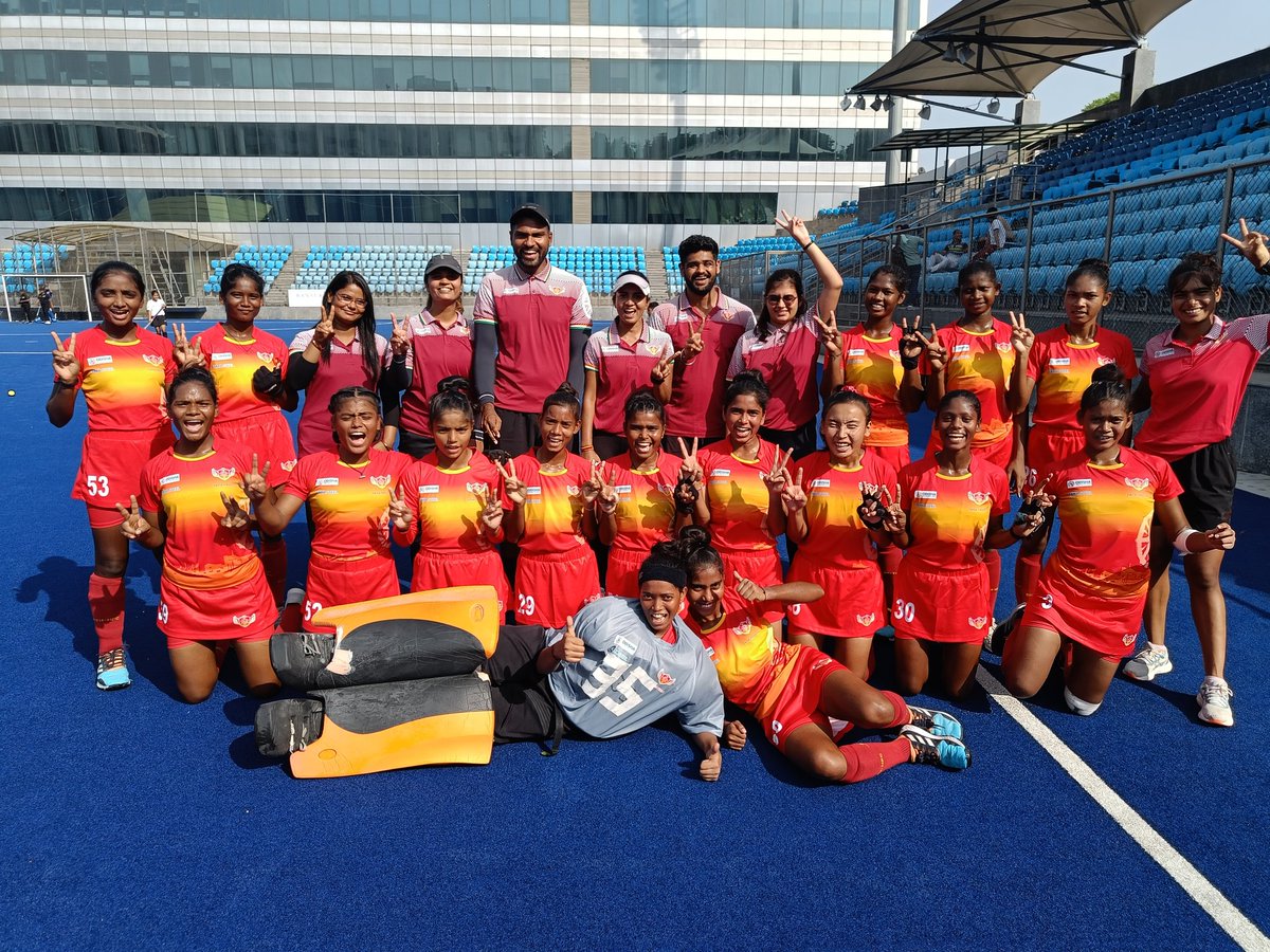 Through to the Semis 🔥

Job done in the league Phase III ✅ now all focus in the next one 💪🏼

ONTHHPC 8 - 0 Pritam Siwach Hockey Academy