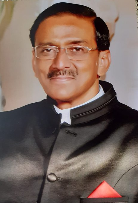 1stIndiaNews's tweet photo. किसानों के हित में गहलोत सरकार का बड़ा फैसला 

राजस्थान राज्य कृषक ऋण राहत आयोग का गठन, एक अध्यक्ष और 4 मनोनीत सदस्य होंगे बोर्ड में, रिटायर्ड जस्टिस प्रकाशचंद गुप्ता आयोग...

#RajasthanWithFirstIndia @RajCMO @RajGovOfficial https://t.co/RBB5iXPiHu
