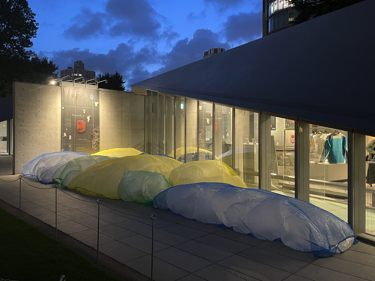 branch2018's tweet photo. 【公開制作8/14】
性質の彫刻
Sculpture of Nature.
ゴミネット / ゴミ袋
Garbage net / Garbage bags
21_21 DESIGN SIGHTギャラリー3
#21_21designsight #Materialor
#BRANCH #sculpture #nature #artandscience https://t.co/Q0UHwF2Nvp