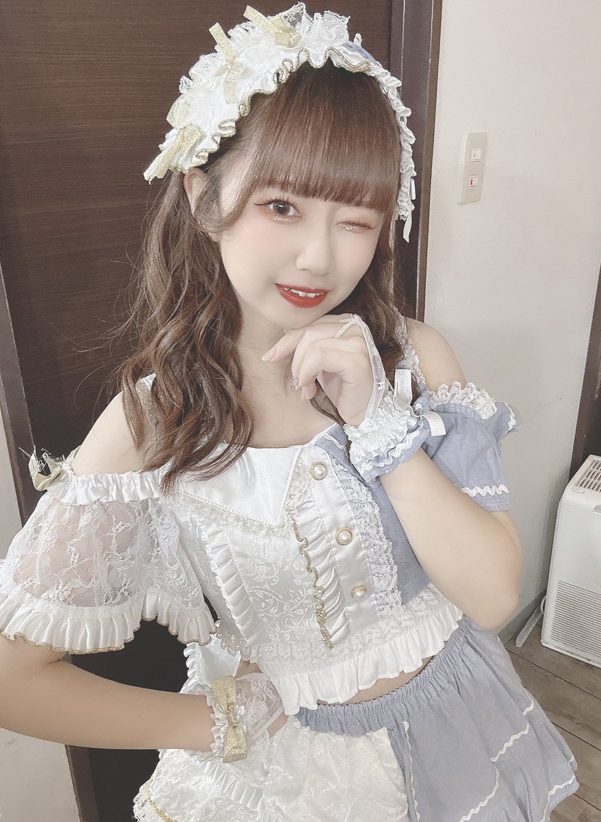 merryp_riko2's tweet photo. しろりこぴんもかわいがってー🤍❔ https://t.co/P6lMKASqqs