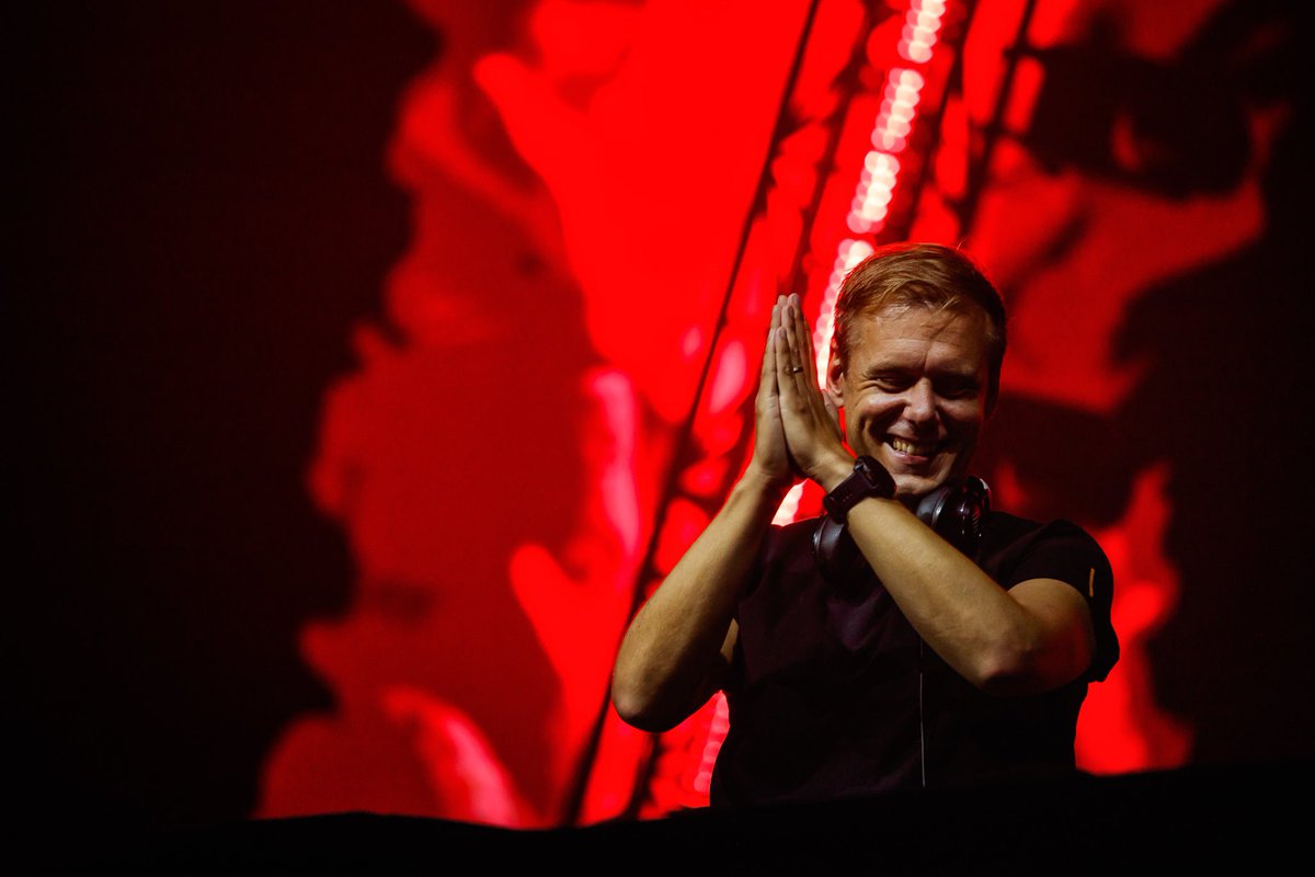 arminvanbuuren tweet picture