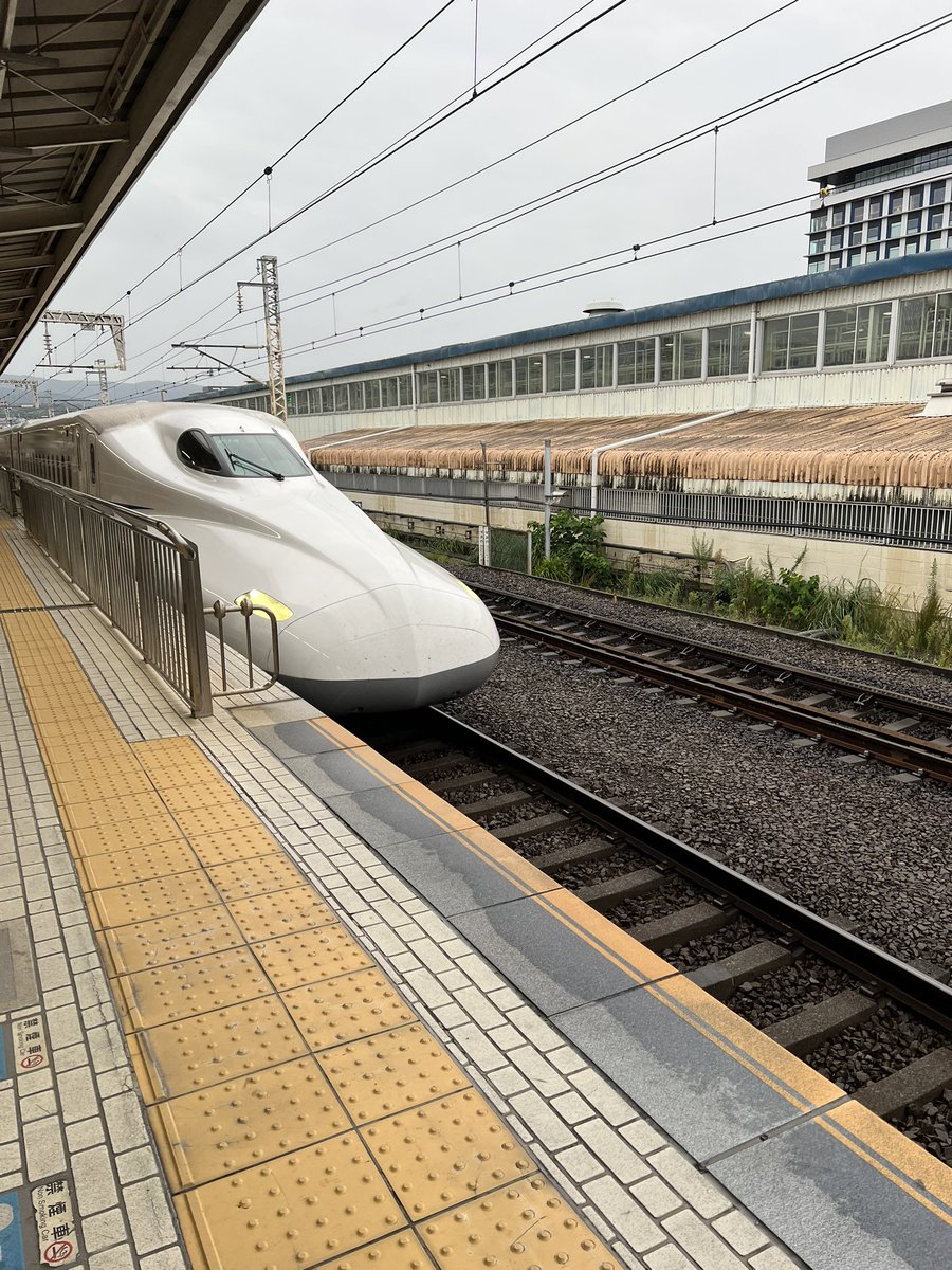 kunitaka37's tweet photo. 「1人新幹線🚄」

小田原→三島→新大阪→大阪
近いけど、いつもと違う場所から
乗る新幹線🚅に、ドキドキ💓

#新幹線好き
#大阪行きます
#グランドプリンスホテル大阪ベイ https://t.co/QaLua673pE