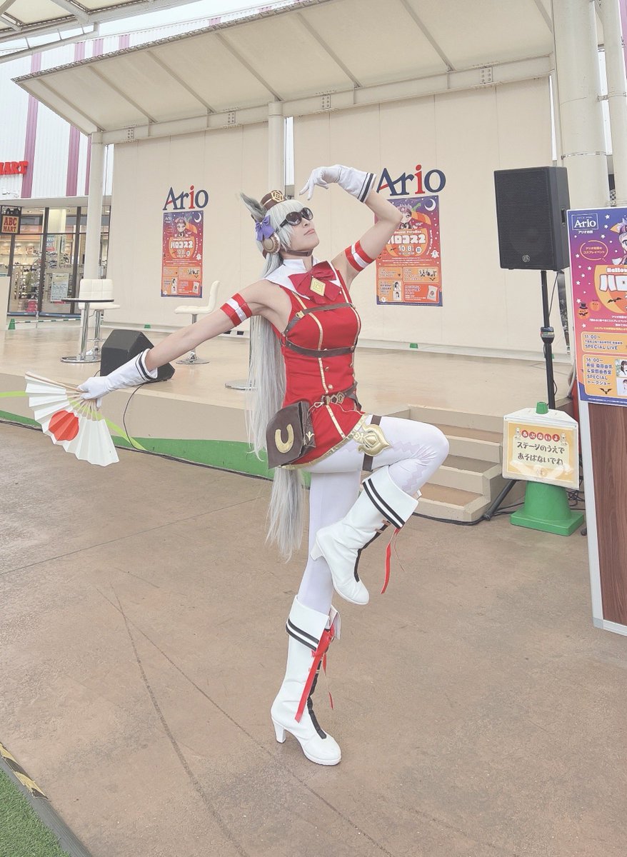 bisukok5u4's tweet photo. 千葉のアリオ市原でゴルシちゃんが爆走〜〜ッ⁉️🫣
と言う訳で『立てば名馬🐎座れば王様(キング)👑歩く姿は大統領🗽』な私が颯爽登場しちゃいました😉(語呂良すぎ
思わず立ち止まる人や笑ってくれる人がたくさんで嬉しかったです❣️🥹
また会いましょ〜🙌

#びすパフォ
#アリオ市原ハロコス #コスミート https://t.co/7n4lmNlkaC