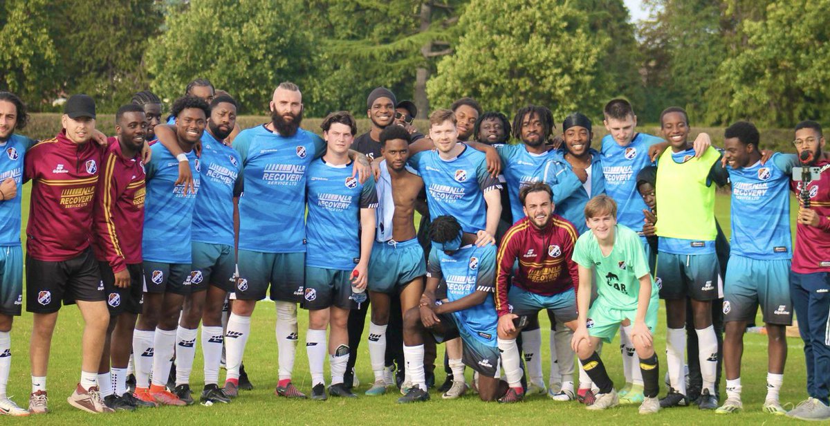 Happy Daggers after yesterdays 5-2 win ⚔️ ⚽️