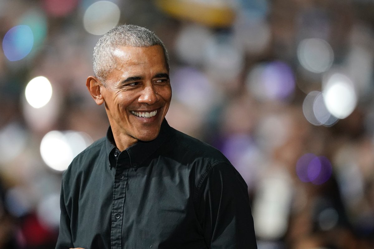 annihall19's tweet photo. Barack Obama hails Alabama redistricting map as ‘historic win for voting rights and democracy’ https://t.co/RdtI2nLgGa https://t.co/QrosB8gmxx
