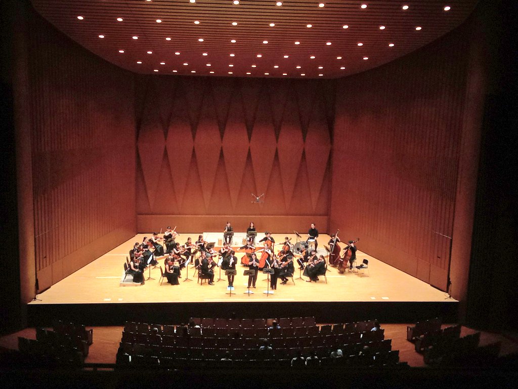music_ueda's tweet photo. 昨日を持ちまして今年の【蚕都上田リベラルアーツ音楽祭】は閉幕です🎶

7月より月1回ずつ開催して参りました音楽祭では、多くの皆様にお楽しみいただくことができ、私共も嬉しく思っております。

次回も皆様にお会いできますように🌠

関わっていただきました全ての皆様、ありがとうございました。 https://t.co/LES32uf3lr