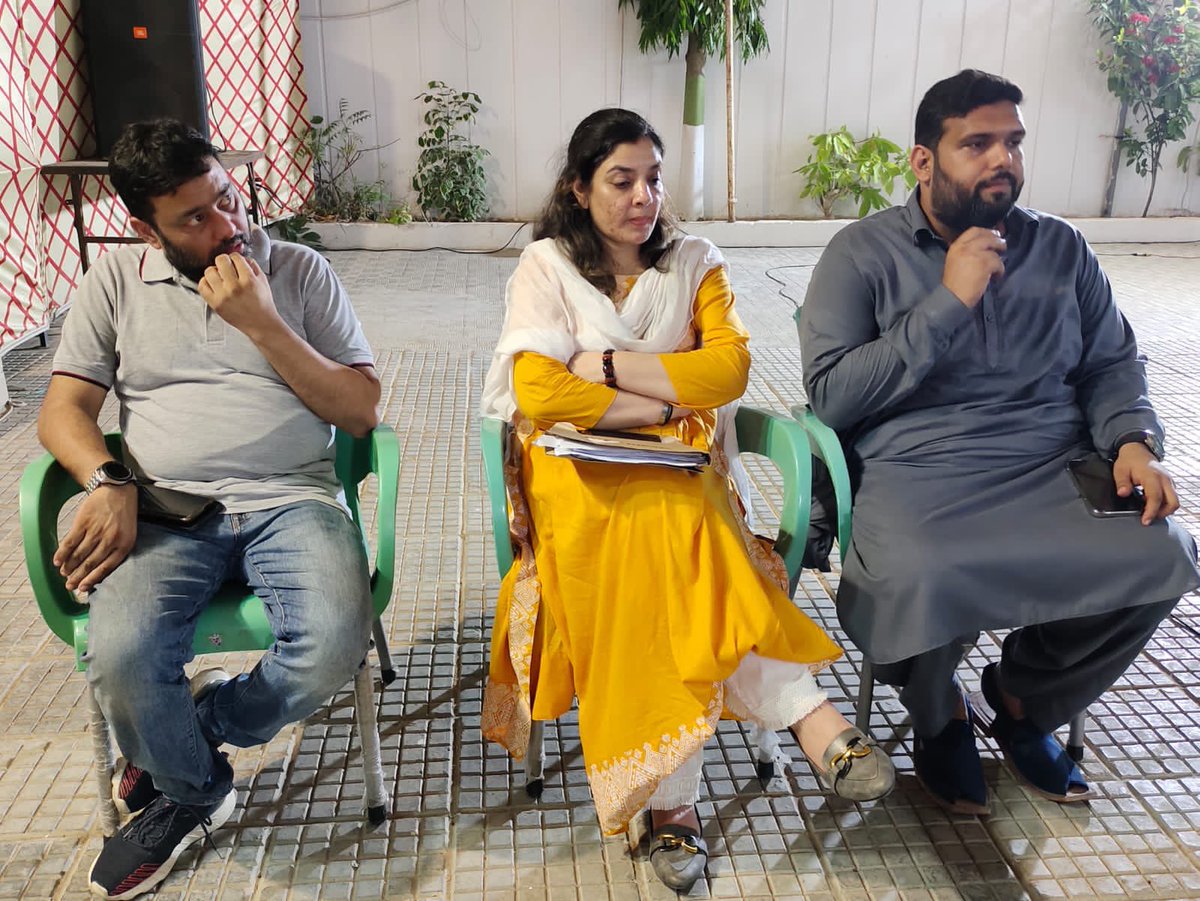 allaboutmqm's tweet photo. سینئر ڈپٹی کنوین سید مصطفی کمال @KamalMQM @MQMPKOfficial کی سربراہی میں ایم کیو ایم پاکستان میں مرکزی ڈیجیٹل میڈیا ونگ کی اہم میٹنگ منعقد جس میں ڈسٹرکٹ کمیٹی کا اعلان کیا گیا۔ڈیجیٹل میڈیا ونگ انچارج، ،@sabheenghoury سینئرز جوائنٹ انچارجز @ @Nadirqureshi @majuism https://t.co/bY61BG3zk0