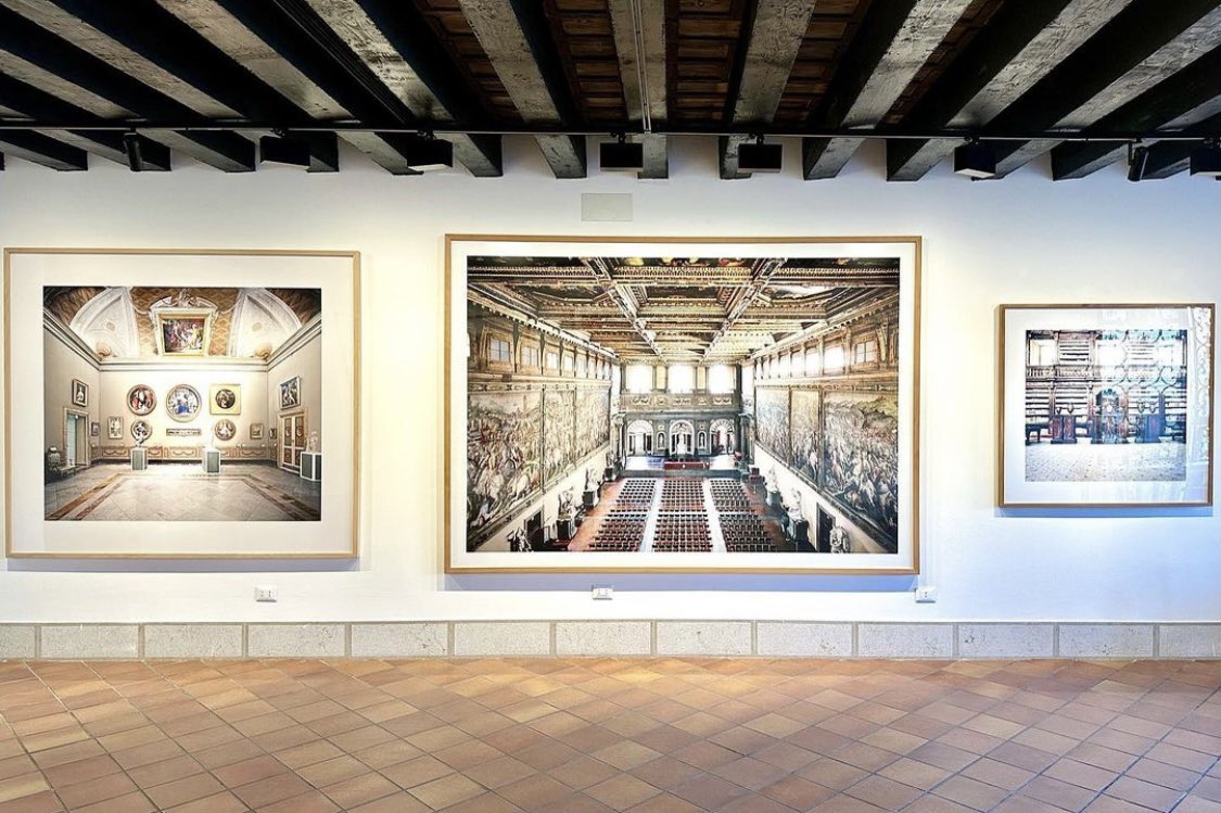 MatthewLiuFine1's tweet photo. The German artist Candida Höfer's exhibition Inside Italian Architecture is on view in Venice until November 26th, 2023. #photography #architecture #comtemporaryart #exhibition #exhibitioninitaly https://t.co/HwmOSUJSFT