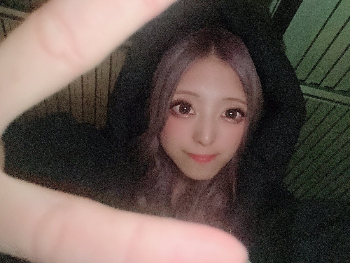 Re_Quest_N's tweet photo. 昨夜に続けて本日も撮影でした！！！
今回は渋谷で撮ったよ📸
コラボらしいから完成が楽しみだ✨✨ https://t.co/7XYPcfclwv