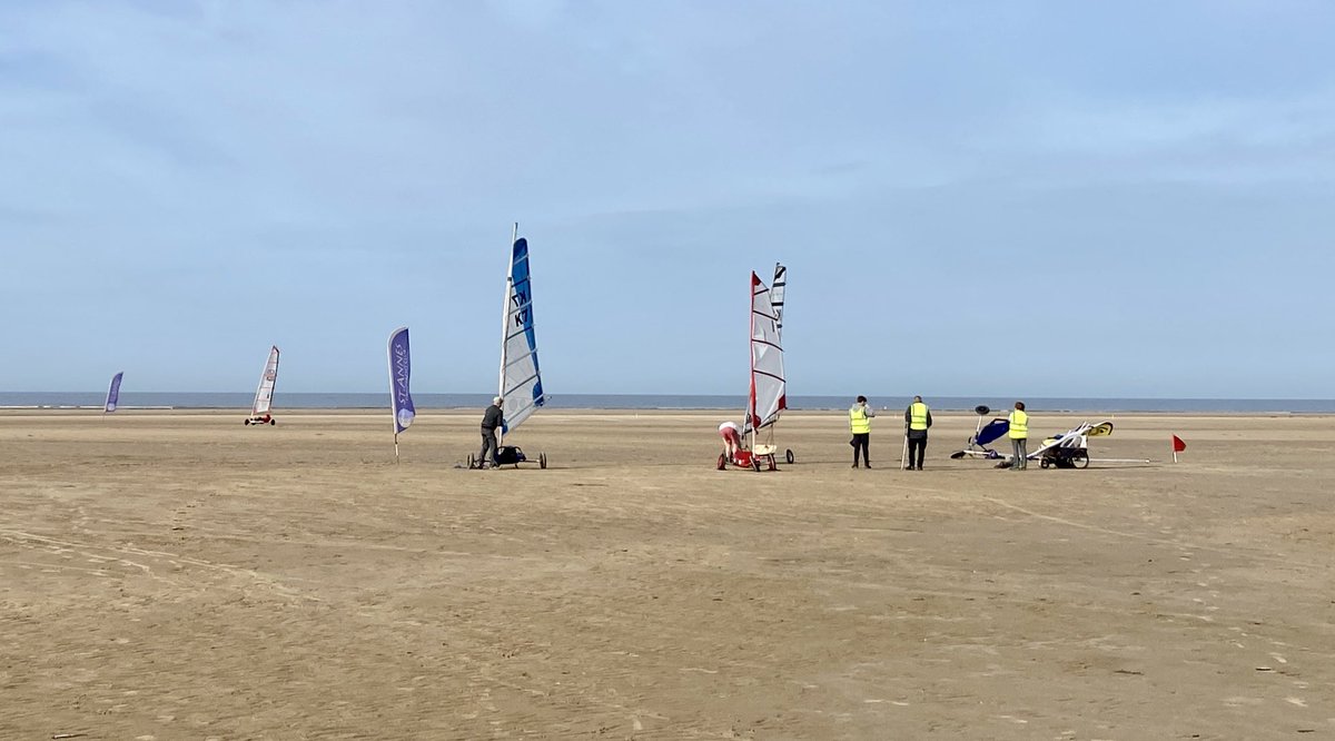 Lytham St Annes. Keep Tidy 🌅 tweet media