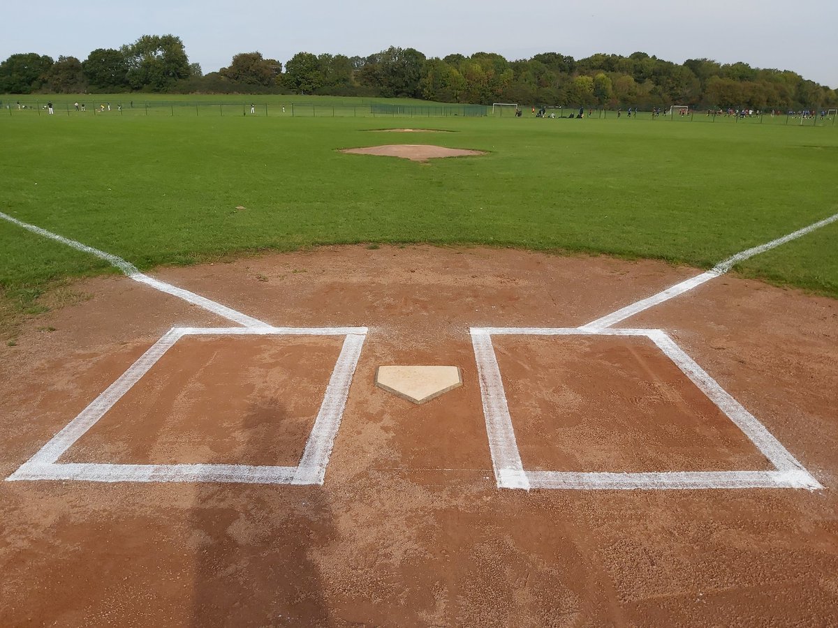 HertsBaseball's tweet photo. Good morning!
The two Grovehill Ballpark diamonds are ready.
Second round of #HunlockSeries games coming up. https://t.co/9nzongtFfD