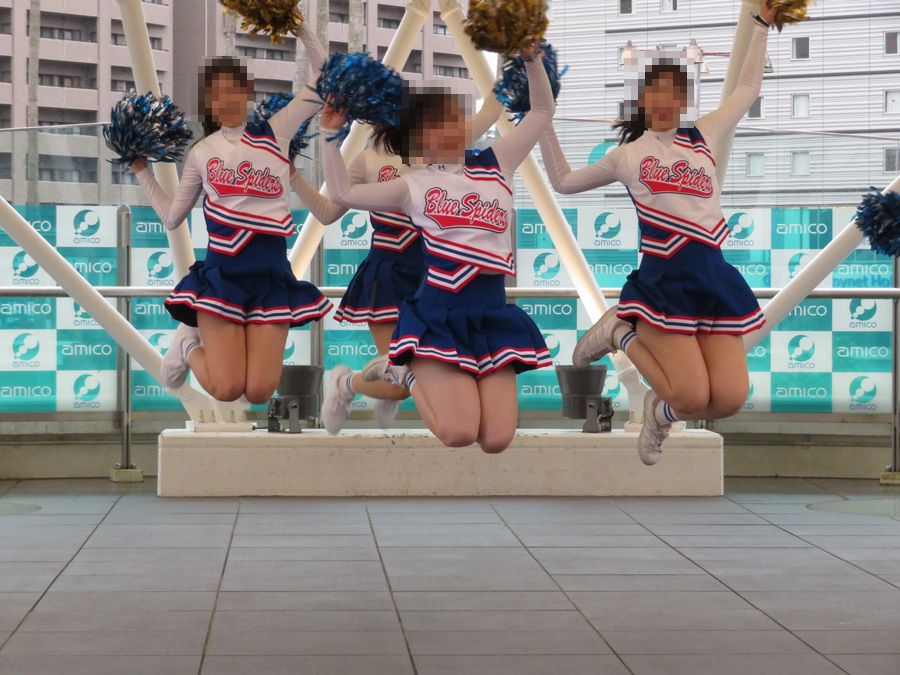 monkey_turn4450's tweet photo. #アミコ 40th メモリアル
#アミコドーム フェスタ
#BlueSpiders
#徳島商業高校
応援部OG チアリーディング https://t.co/MjAlvqZWXq
