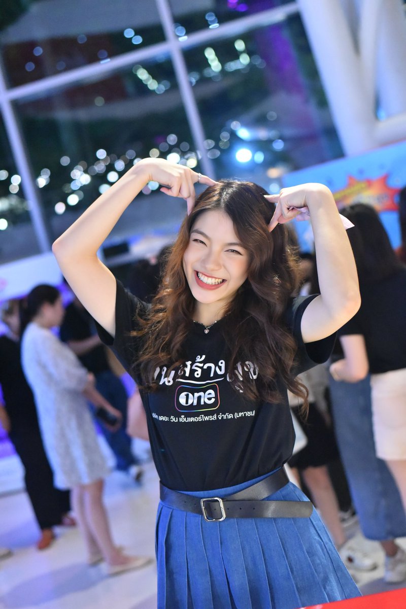 PoonyadaFc's tweet photo. บรรยากาศงานตลาดนัดวันสร้างสุข ที่เซนทรัลเวสเกต วันที่ 6 ตุลาคมที่ผ่านมา 🥰💖

#ตลาดนัดวันสร้างสุข #ช่องone31 #MeePoonyada #TheStar2022 #มี่เดอะสตาร์ https://t.co/HFYAYre5iE
