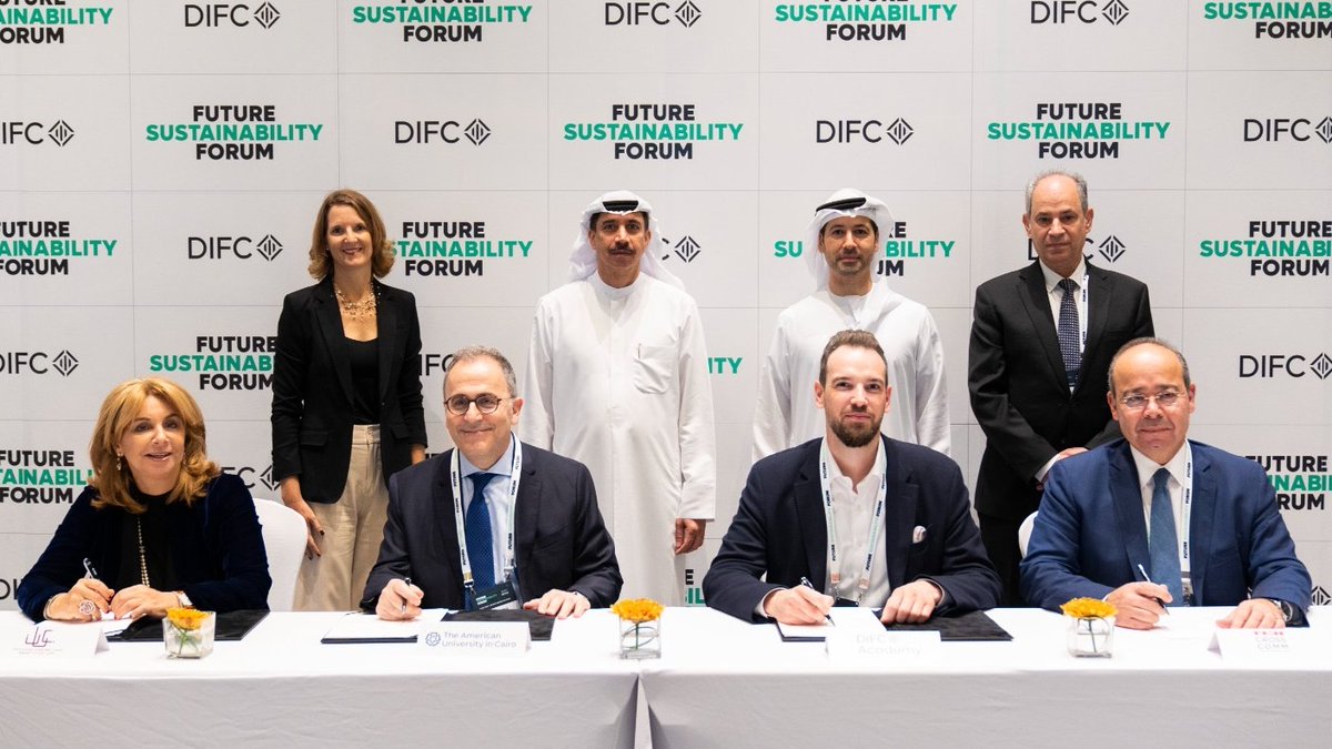 Happy to announce our new partnership with #DIFCAcademy #UAE ULC &amp; Strategia Consultancy, to offer an <a href="/AUC/">AUC</a> Executive Diploma in Sustainability to support public servants in driving necessary climate action. #COP28 #AUCClimateChange #FutureSustainabilityForum <a href="/DIFC/">DIFC</a>