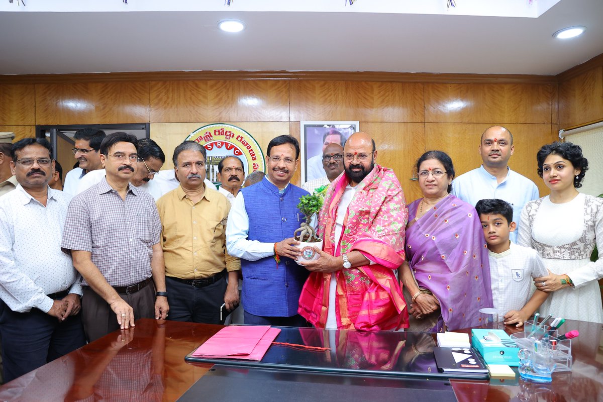 V.C. Sajjanar, IPS tweet media