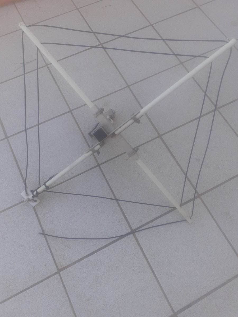 ea4agi's tweet image. Después de 4 años al borde del mar, los terminales de conexión han dicho basta. Internamente sulfatados. La repararé y volvera a su sitio #BigSignal