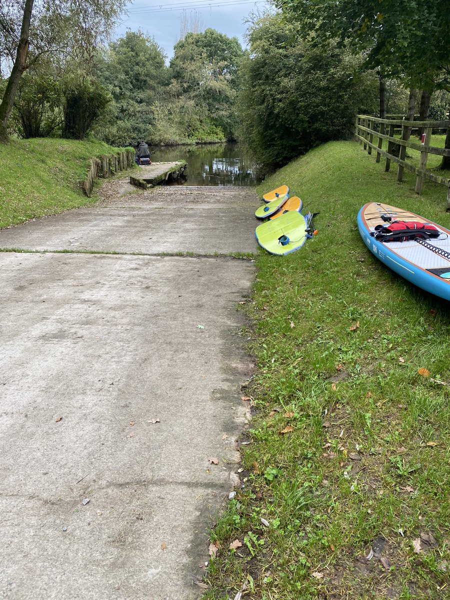 HelenDuffay's tweet photo. Beautiful warm quiet walk along the canal trail, Blackwater River, the Argory in the background. Perfect start to the day. @visit_armagh 🛶🐾🍎🌰 https://t.co/xuRiQpECkq