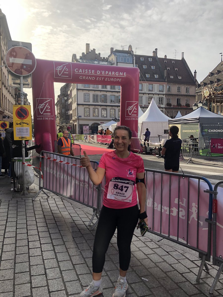 Fière encore une fois d’avoir été parmi les très nombreux participants de la #lastrasbourgeoise ! On ne lâchera rien dans la lutte contre le #CancerDuSein !  <a href="/CaissEpargneGEE/">Caisse d’Epargne Grand Est Europe</a> 
<a href="/marion_klotz67/">KLOTZ Marion</a> <a href="/ChristelleAron/">Christelle ARON</a> <a href="/SarahBelkai/">BELKAI Sarah</a> <a href="/MCRouard17/">MCR17</a>