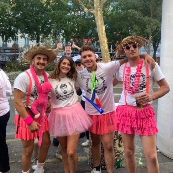 C'était la der', avec les copains.

Les émotions toujours 🥰

Le #ViragePinot vit et vivra, pour toujours. ❤️

Merci <a href="/ThibautPinot/">PINOT Thibaut</a> 💙
<a href="/Lyam_csg82/">Lyam Cassagnau</a>
@ParionsSport
<a href="/GroupamaFDJ/">Équipe Cycliste Groupama-FDJ</a>

#tibopino #ViragePinot #CurvaPinot #lombardia