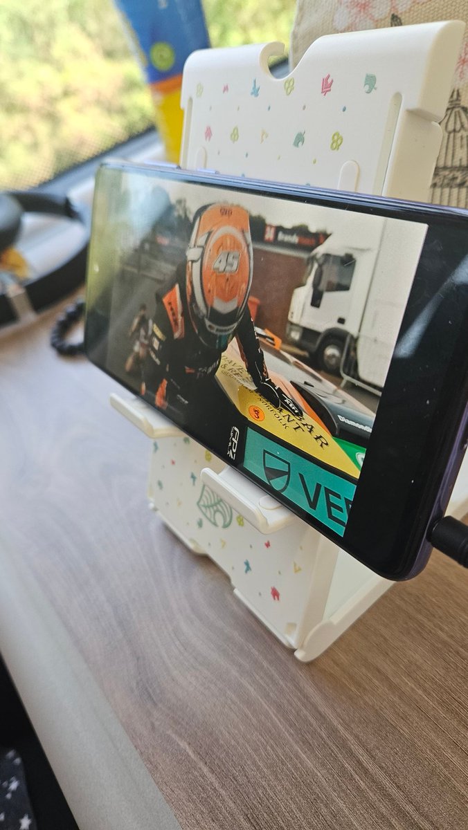 rallyrob1994's tweet image. Even on a train home, we have to support @Tomingram80 Come On Tingers!!!!!! and of course were listening to Mr @AlanHydeStudio on TSL Timing #btcc #finalweekend #tintoptuesday #80 #TTT