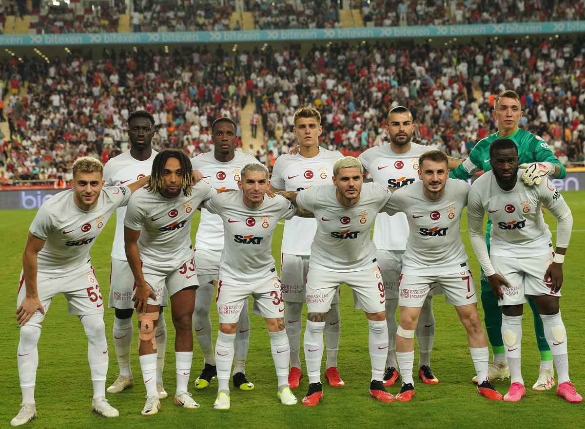23 maçtır yenilmeyen #Galatasaray 💛❤️🧿