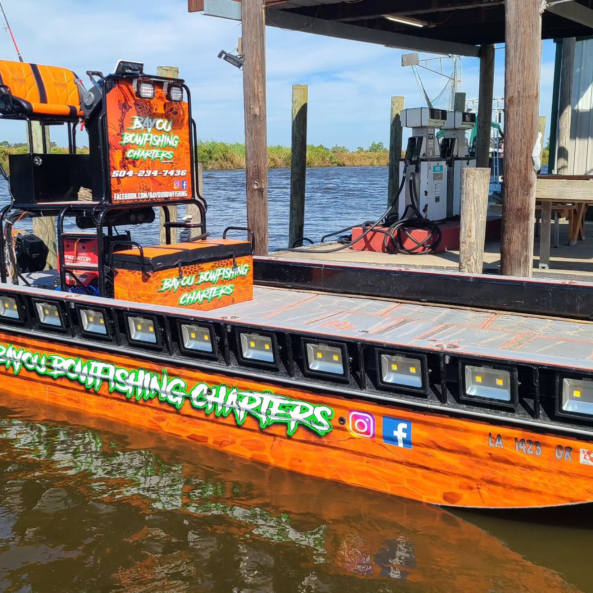 burnside4141's tweet photo. So Kenzi went #alligator #hunting Saturday w/Bayou Bowfishing Charters in #Louisiana. A friend Kim and them wanted Kenzi to get her 1st gator, which was 10'. We used vacuum air trigger for her to fire gun; hollered "alligator gumbo" after shot. #huntingseason #fillthefreezer https://t.co/QD3rJJyR00