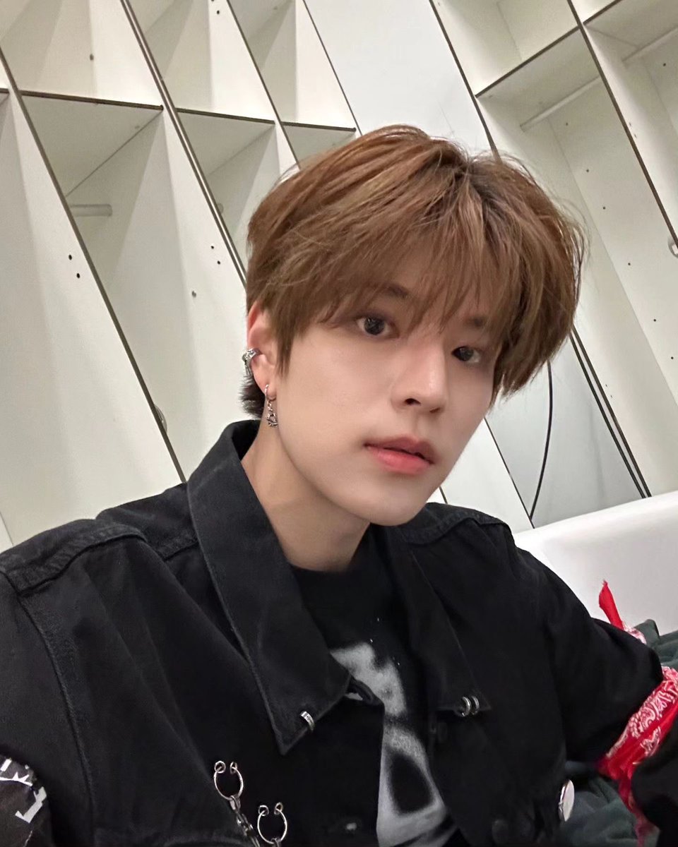 rinnstaa's tweet image. I nominate #Seungmin from #StrayKids for the #BestModelForCap of kpop idol!! #KookyRanking  #KookyGallery