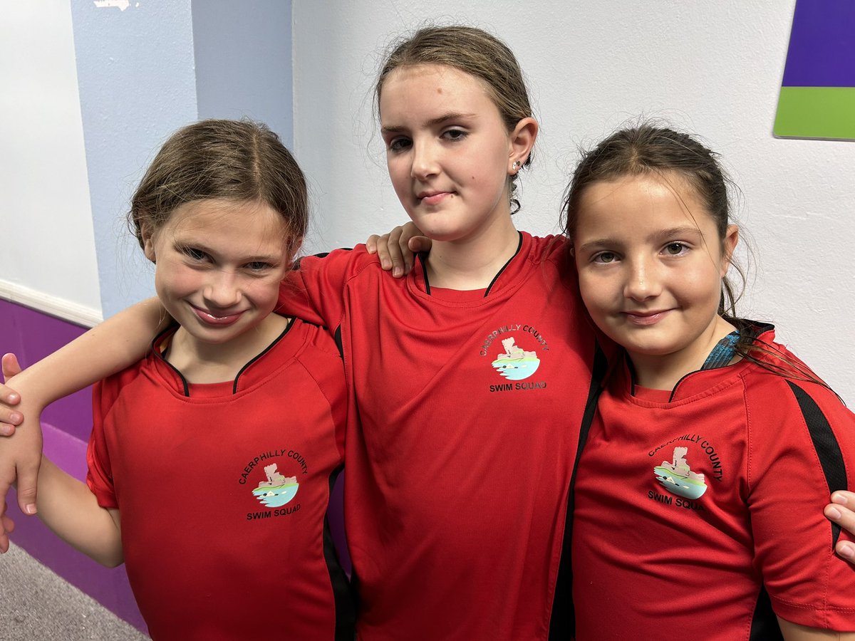 g9msy's tweet photo. Club Swimming Championships for these girls today 🏊🏻🏊🏻@Ysgol_y_Castell #sicastell #Blwyddyn6 #nofio @bethmossy @gailhughes1 https://t.co/cqKbD0ryHf