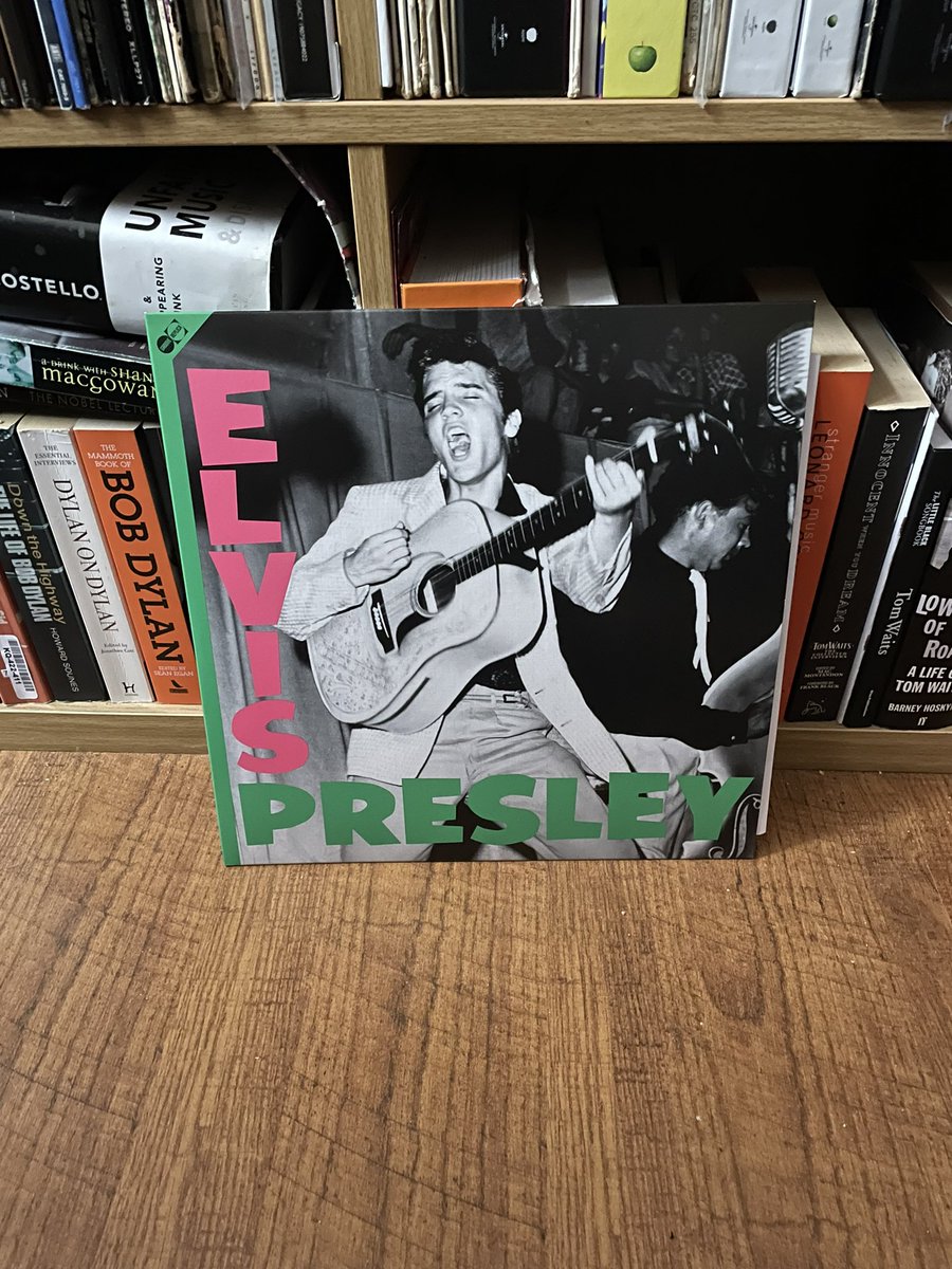 #50greatalbumcovers

25. Elvis Presley- Elvis Presley(1956)

It’s 1956. You work in a pressing plant, putting albums into covers. You’ve never heard of Elvis or even Rock N Roll. Then you pick this up. You stare and stare. Everything just changed and you’ve not even heard it yet