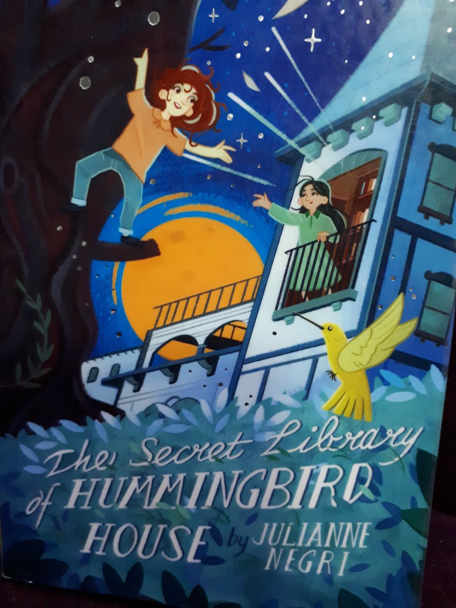 The Secret Library of Hummingbird House is a beautiful #middlegrade book. Hattie is a heroine with a strong voice struggling with her family. There's a time slip mystery, friendships, libraries (plural!) and oh, gorgeous esoteric lost words uncovered! Flippercanorious! #Loveozmg