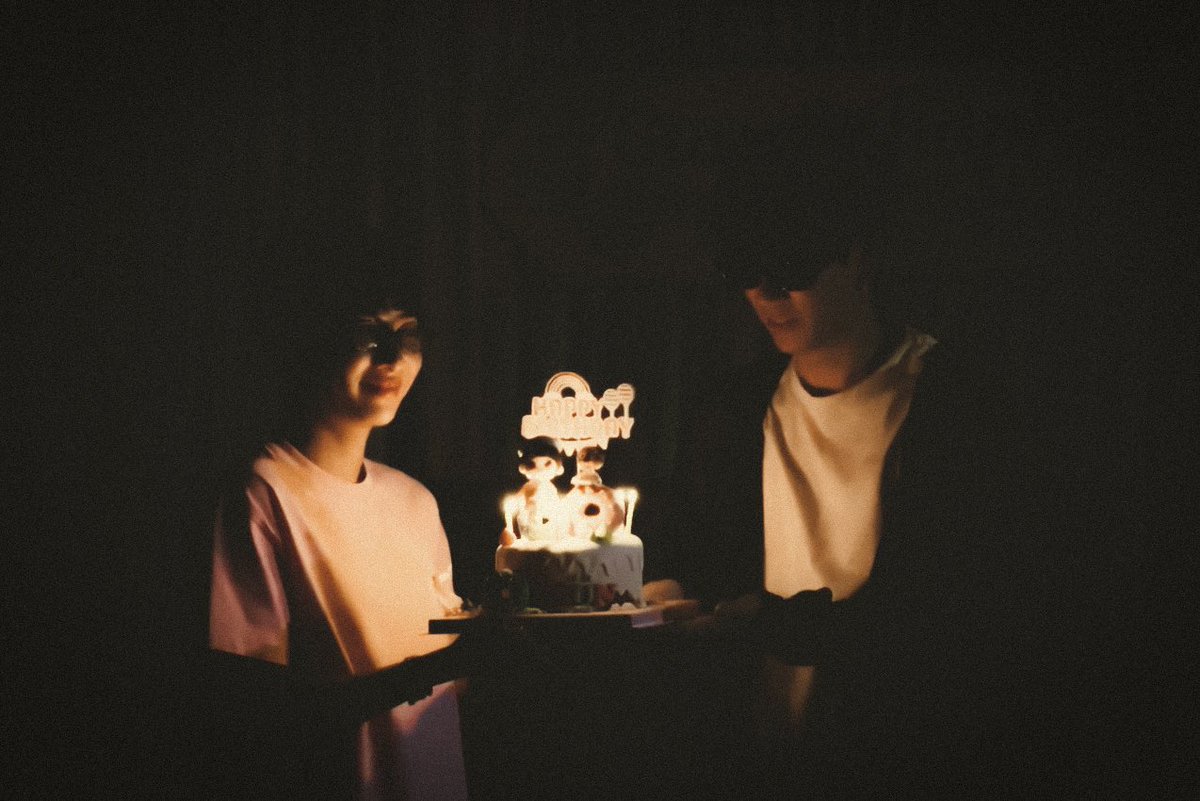 ForYour_Blank's tweet photo. 🎂🎐🎞️ https://t.co/hUk23DYhsK