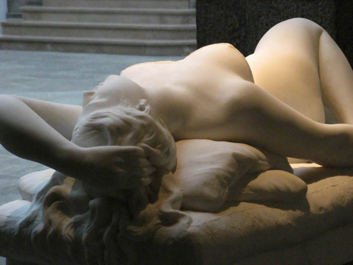 Eyesofgod__'s tweet photo. Marbre de jeune fille, Musée de Rennes, France https://t.co/wsksJuPLr3
