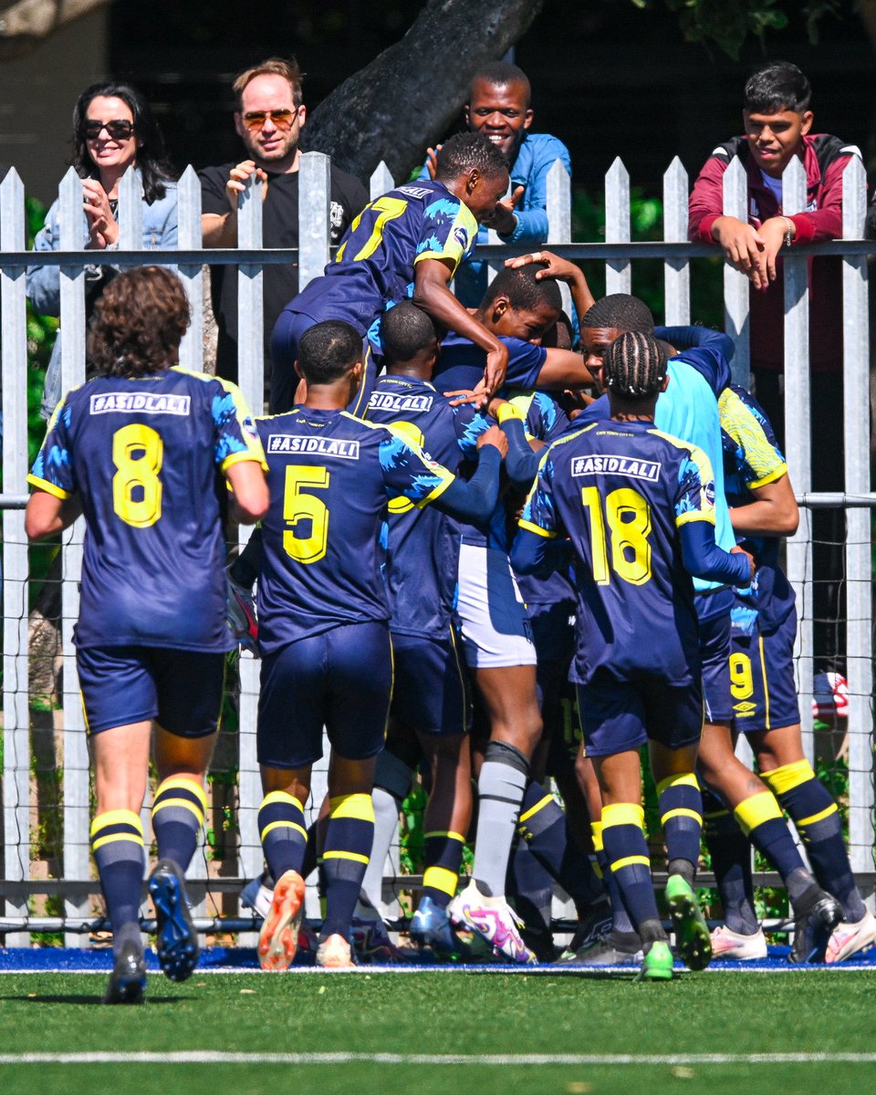 CapeTownCityFC's tweet photo. FT: Cape Town City 1️⃣-0️⃣ Orlando Pirates 

Congratulations to our Diski team on securing a 1-0 victory against the Buccaneers! 👏

#iamCityFC https://t.co/zgjVb14uug