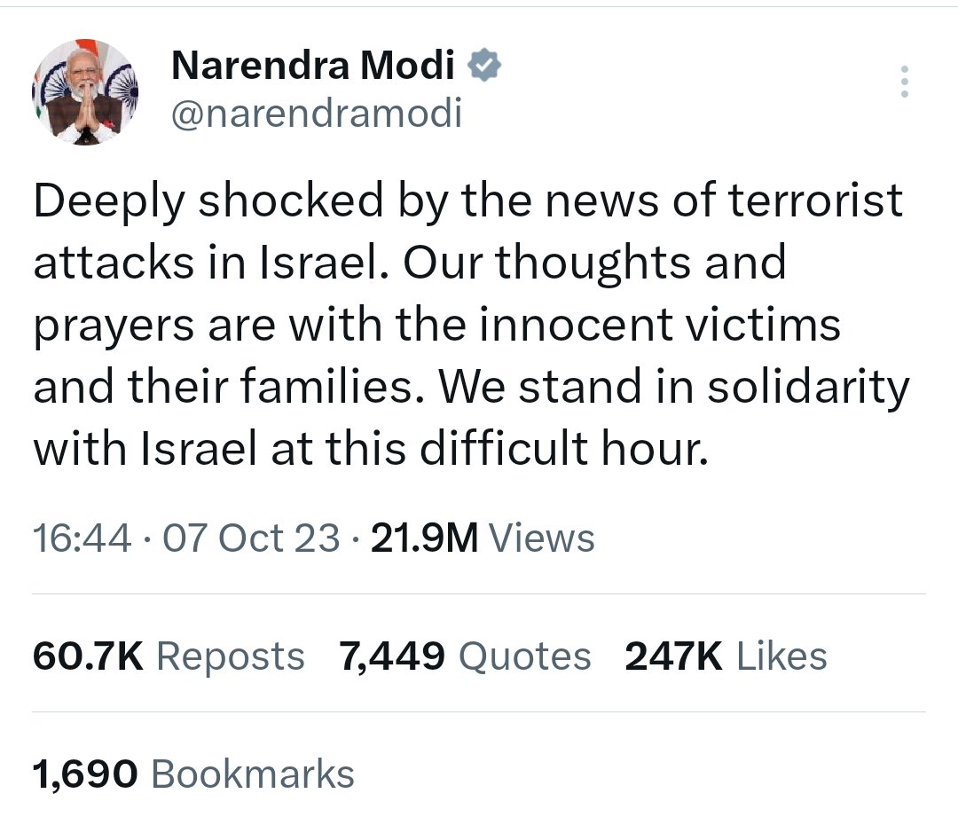 gauravbhatiabjp's tweet photo. फर्क साफ है इजरायल पर आतंकवादी हमला पर 
BJP - मोदी जी का वक्तव्य - मजबूत, स्पष्ट, निंदनीय हमले को आतंकवाद बुलाया

Congress - तुष्टिकरण की पराकाष्ठा
खरगे जी - कोई ट्वीट नहीं 
राहुल गांधी - कोई ट्वीट नहीं 
कांग्रेस का ढुलमुल ट्वीट - आतंकवादी हमला नहीं बुलाया क्योंकि वोटबैंक की राजनीति करनी है।
#IsraelUnderAttack