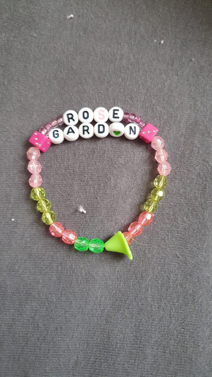 ceci 📚 tweet media