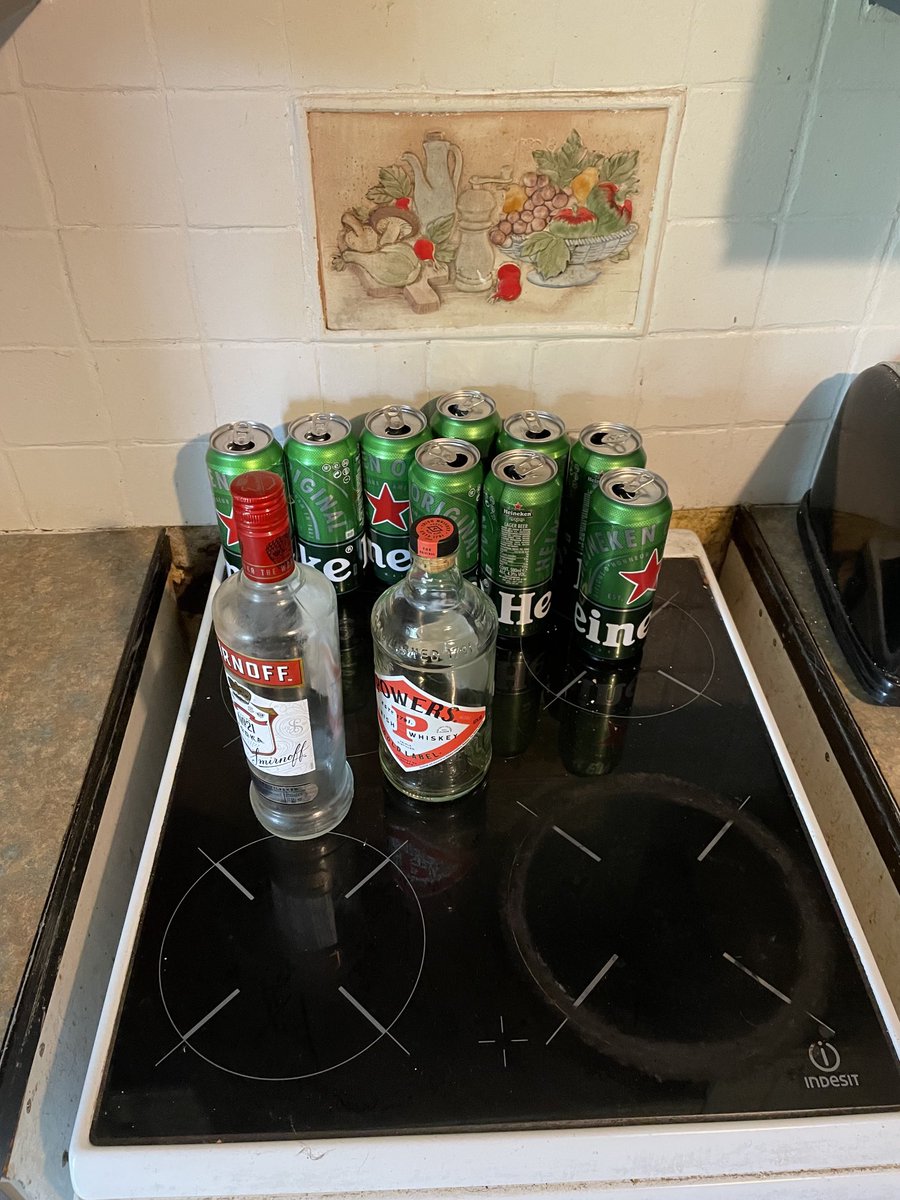 They lasted well 😄 I’m truly terrified to check my online banking with all the gambling I was at during night!…started into them when the 2nd half started yesterday! Can’t even enjoy being drunk the thoughts off getting up at 5:30 tomorrow is making me dizzy 🤦‍♂️