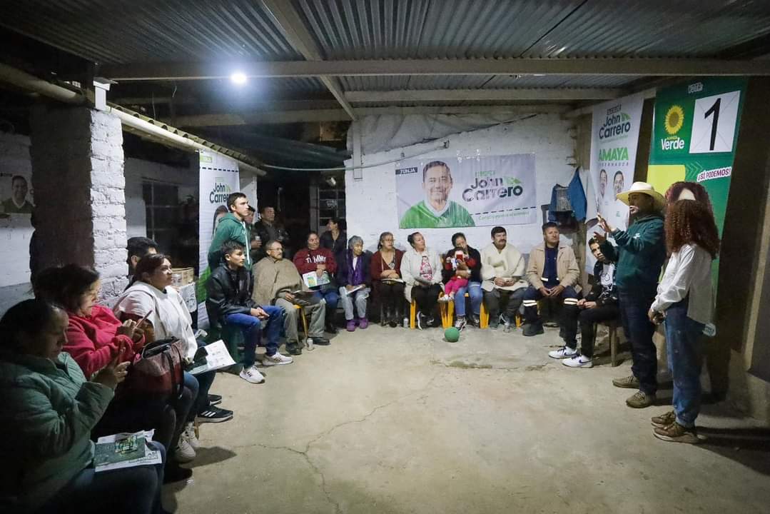 John_Carrero's tweet photo. Desde nuestros sectores rurales y urbanos escuchamos las preocupaciones y necesidades de nuestros habitantes. 💚✊🏼🌻

Nuestro compromiso es total para transformar el camino de sus vidas y el amor que entregan cada uno de nuestros jóvenes.

#ConstruyamosElCamino 🌻🤝🏼🛣️ https://t.co/4WlOojWkIJ