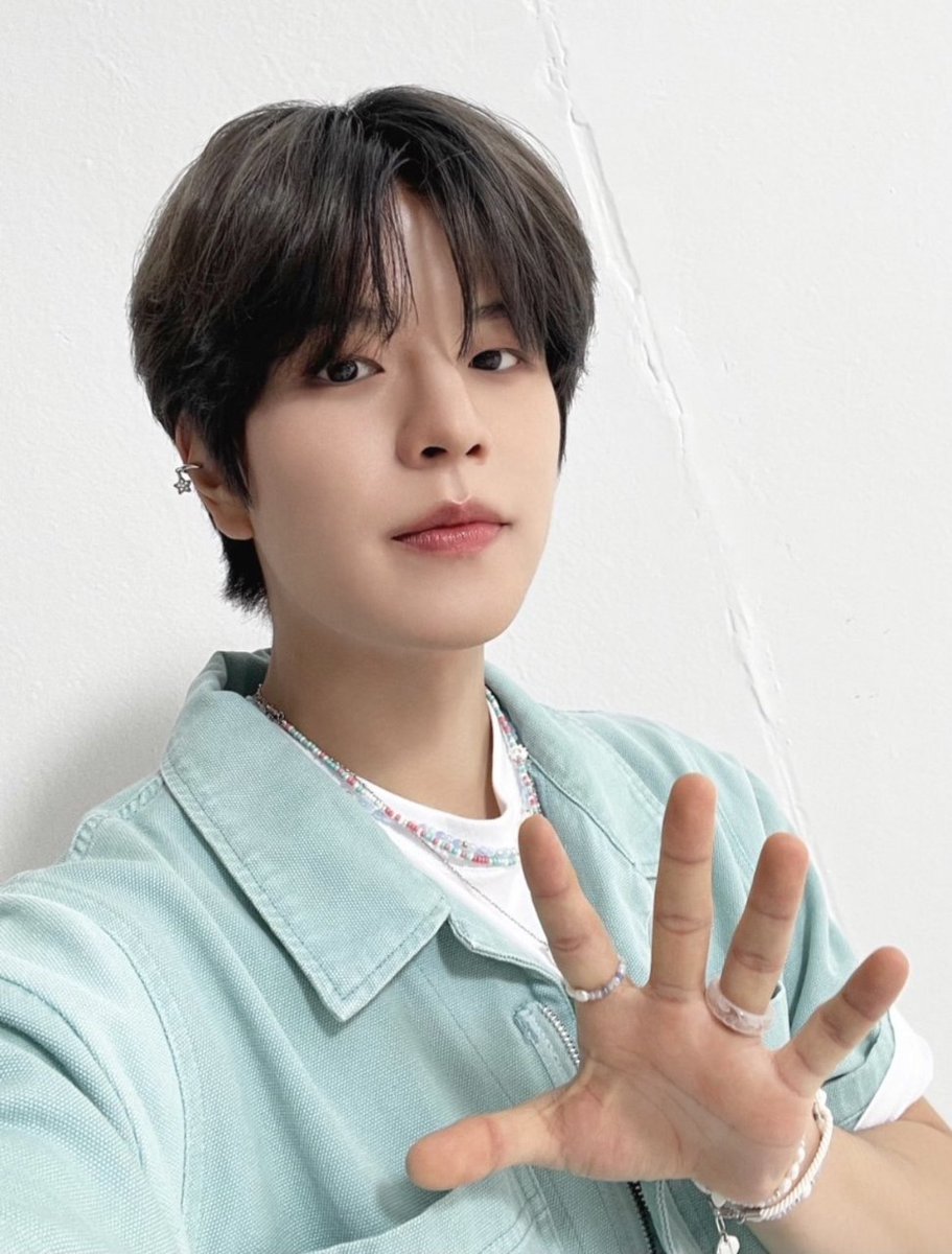 Cchhanning's tweet image. I nominate #Seungmin from #StrayKids for the #BestModelForCap of kpop idol!! #KookyRanking  #KookyGallery!!!