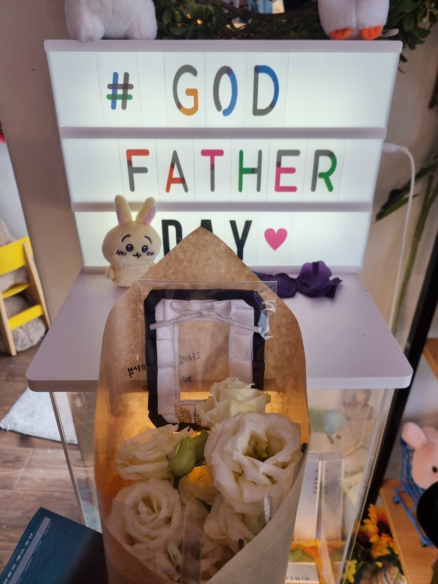 오늘 방문 해주신 소소향님 <a href="/RTS_AKN/">︶꒦꒷쏭꒷꒦︶</a> 님 감사드립니다.
꽃선물과 바인더 감사합니다. 🥰