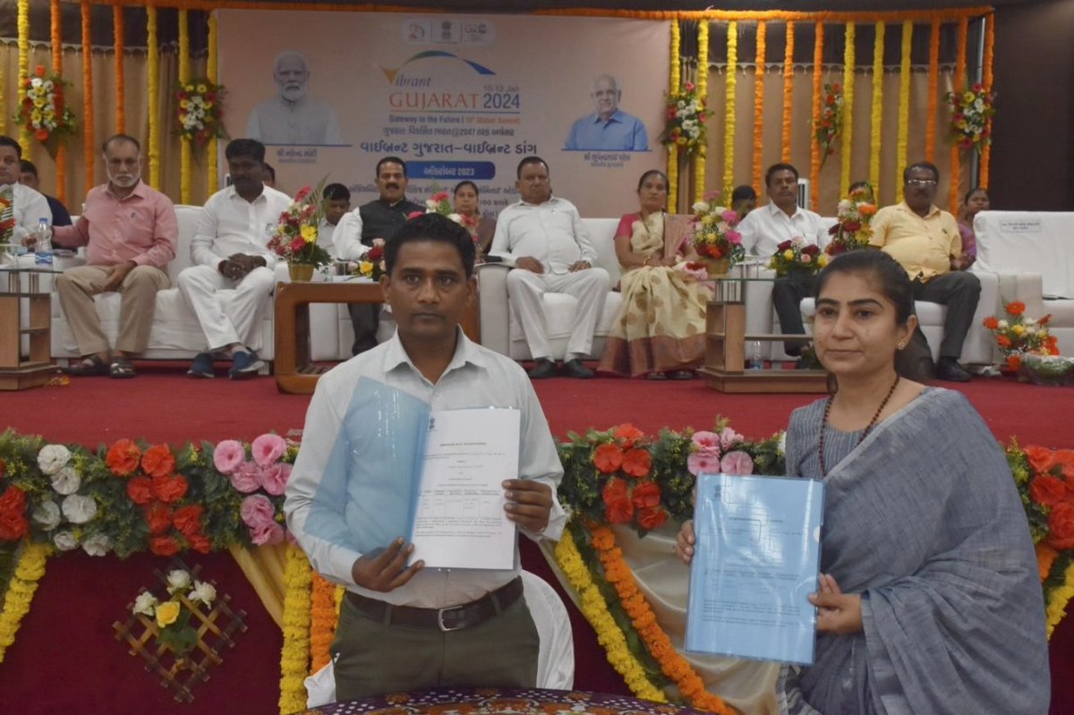 <a href="/ShaktiforIndia/">Shakti Foundation</a> signed the MOU with the Dang district administration in "VIBRANT GUJARAT - VIBRANT DISTRICT" to initiate livelihood projects in 250 villages of Dang district.
<a href="/ddo_dangs/">DDO Dangs</a> 
<a href="/CollectorDan/">Collector & DM Dang</a>