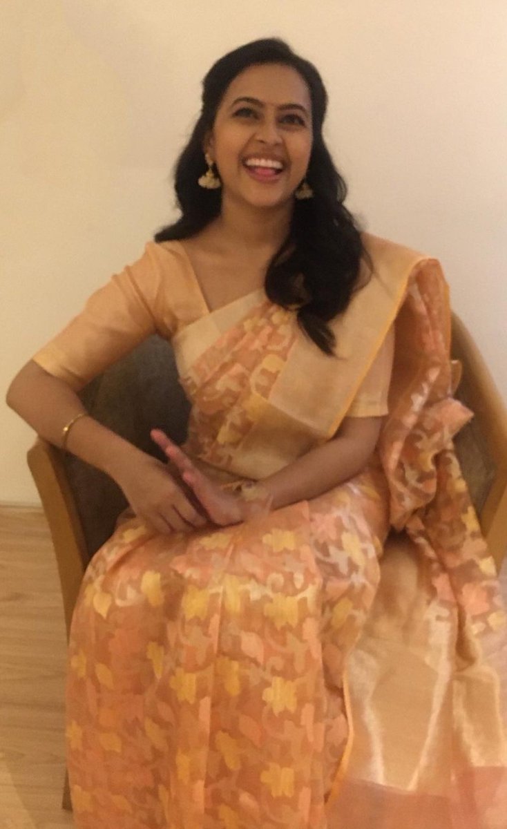 vadakkunanbar's tweet photo. Wifey #SriDivya 💕❤️
#Divya #Vpvs #TamilNews #TamilCinema #SareeLove #tamiltrading #Actresshot https://t.co/MiidZwZWHa
