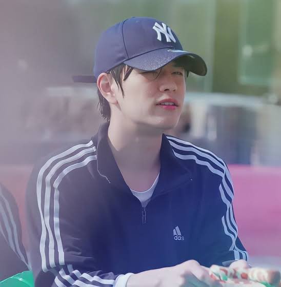 PockyNyann's tweet image. I nominate #Seungmin from #StrayKids for the #BestModelForCap of kpop idol! #KookyRanking  #KookyGallery!